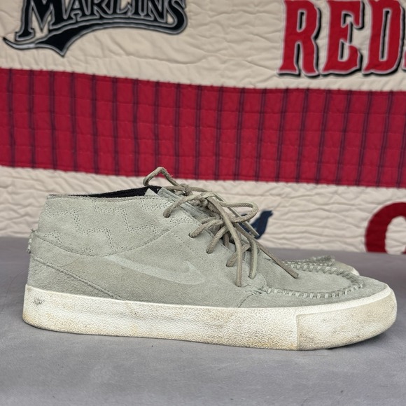 Size 10.5 - Nike SB Zoom Stefan Janoski Crafted MID Gray Suede Mens - Picture 2 of 11